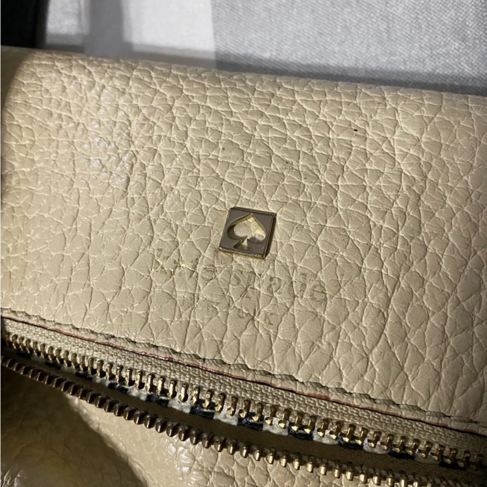Kate Spade Purse - Picture 3 of 5
